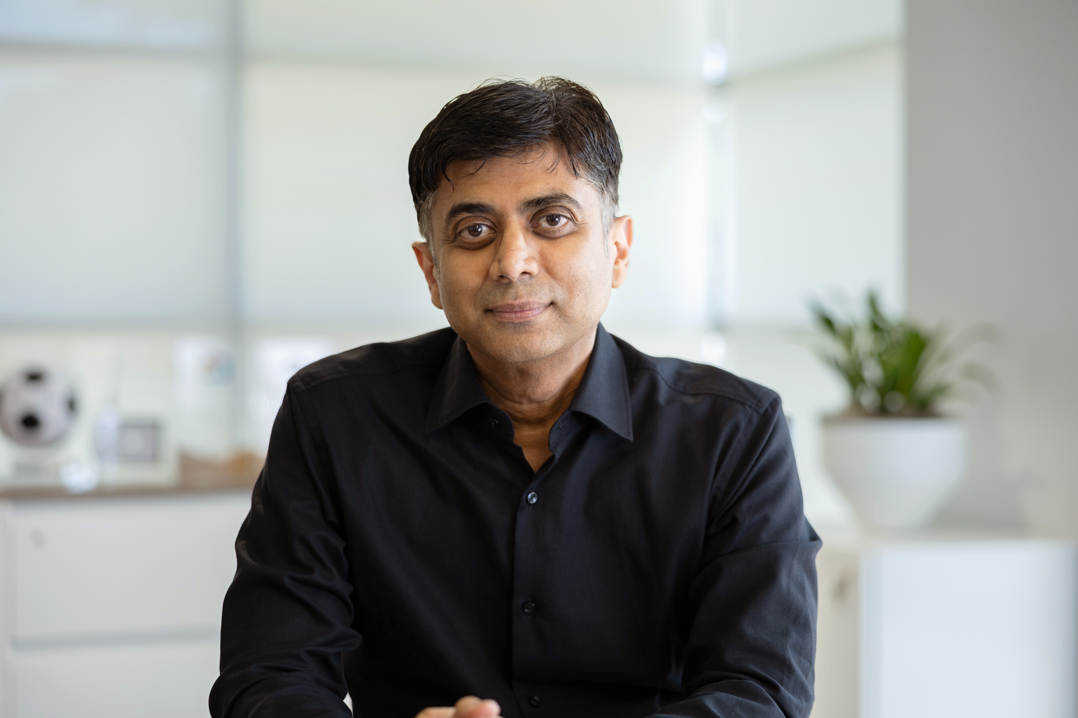 Raghu 1I5A0957 V2