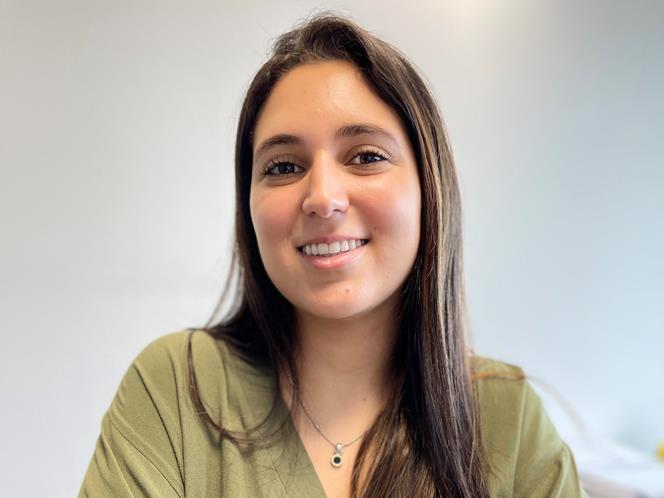 Headshot Alexandra Aziz