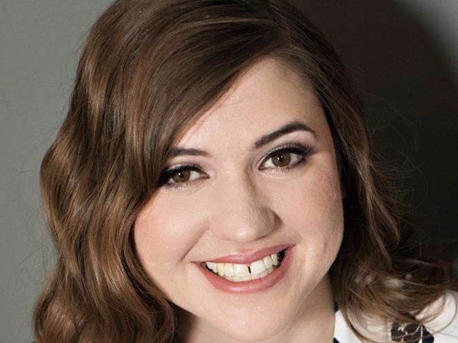 Headshot Maria Hayes